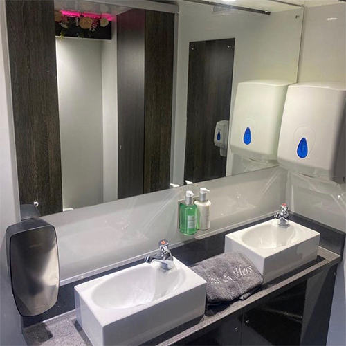 rent luxury toilets for large events
